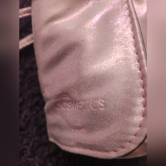 It Cosmetics Pink Glitter Bag - Picture 2 of 6